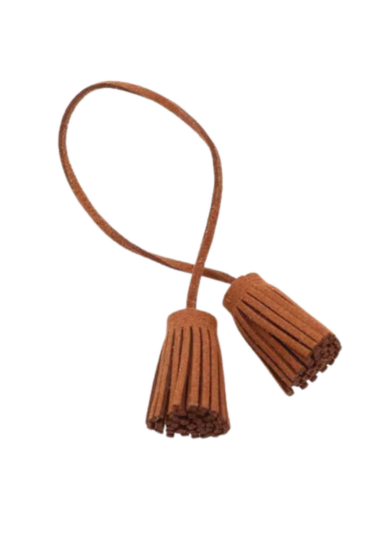 LEATHER TASSEL PENDANT