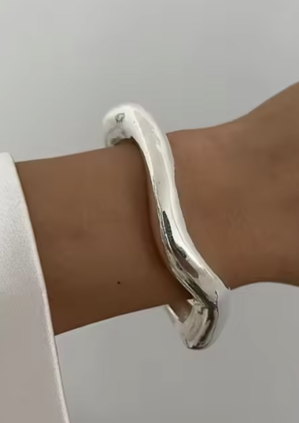 LUNA BANGLE SILVER