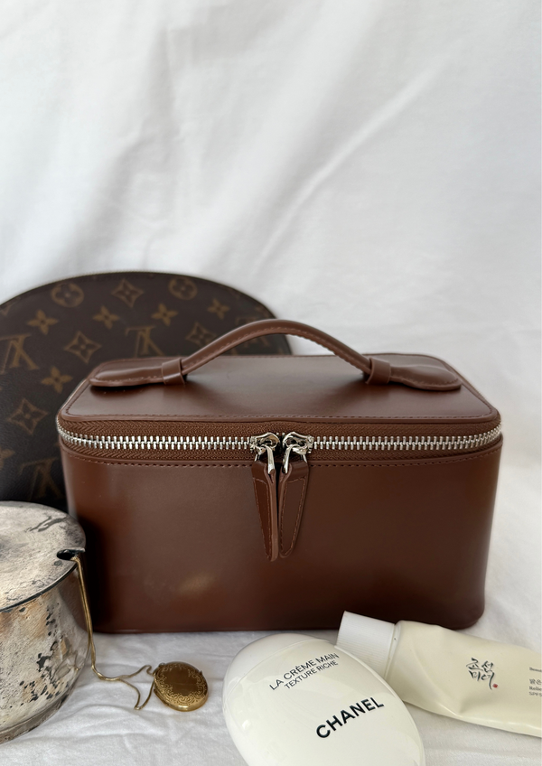 LEATHER COSMETIC BAG DARKBROWN